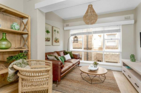 Spacious 2-Bed Apartment in the heart of Manly